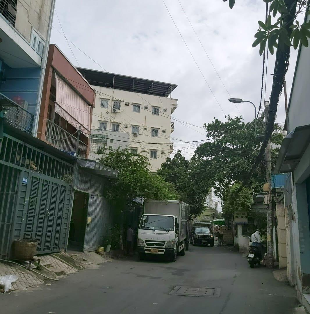 Bán Nhà 4 Tầng Hẻm Xe Tải Gò Vấp , 74M² ,Sổ Vuông , Cách Mặt Tiền 3 Căn ,Giá Chỉ 8.xTỷ - Ảnh chính